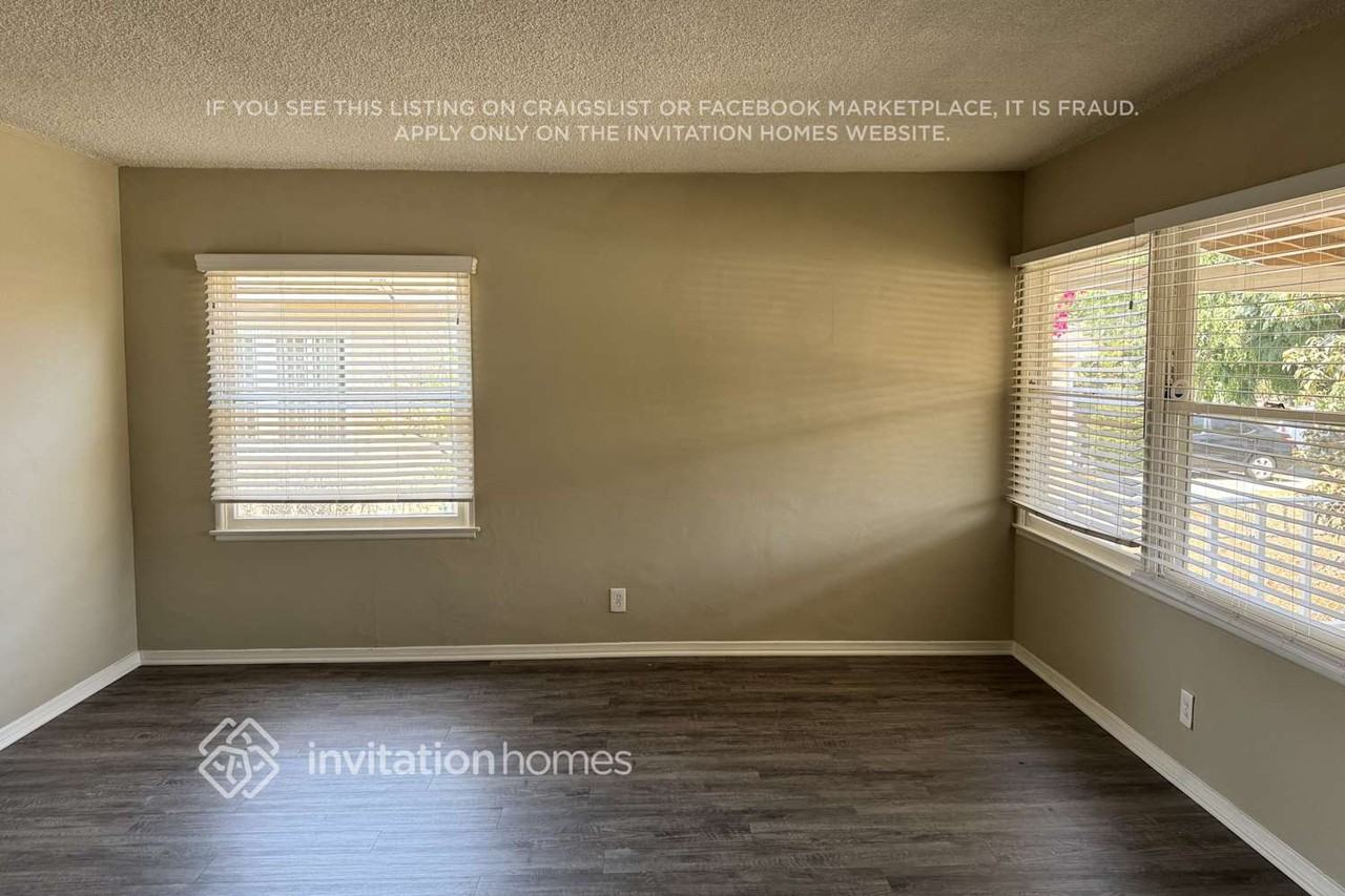 403 Baldwin Ave - Photo 3 of 15