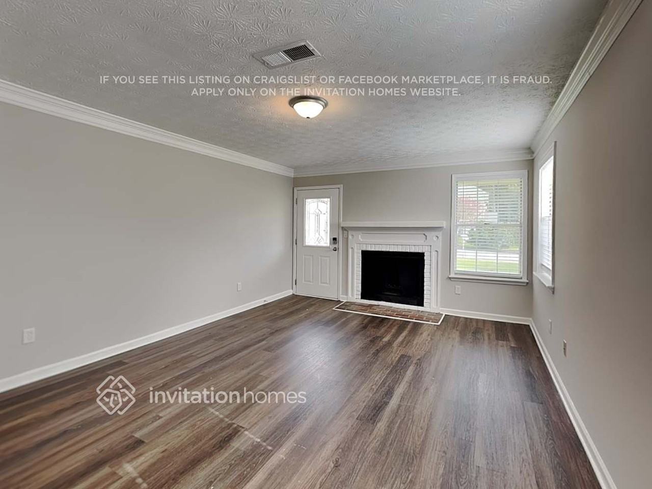 4358 Bridle Path Ct - Photo 5 of 16