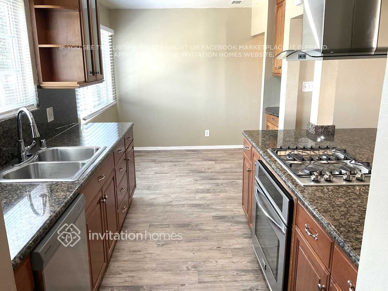 9930 Montgomery Ave - Photo 7 of 16