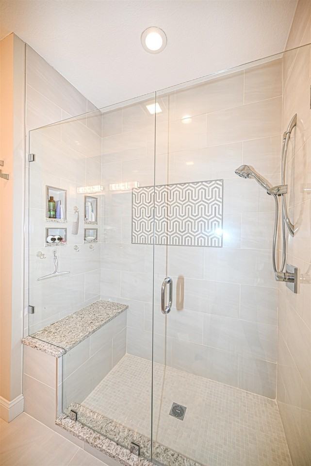 55 River Front Dr - Photo 2 of 11