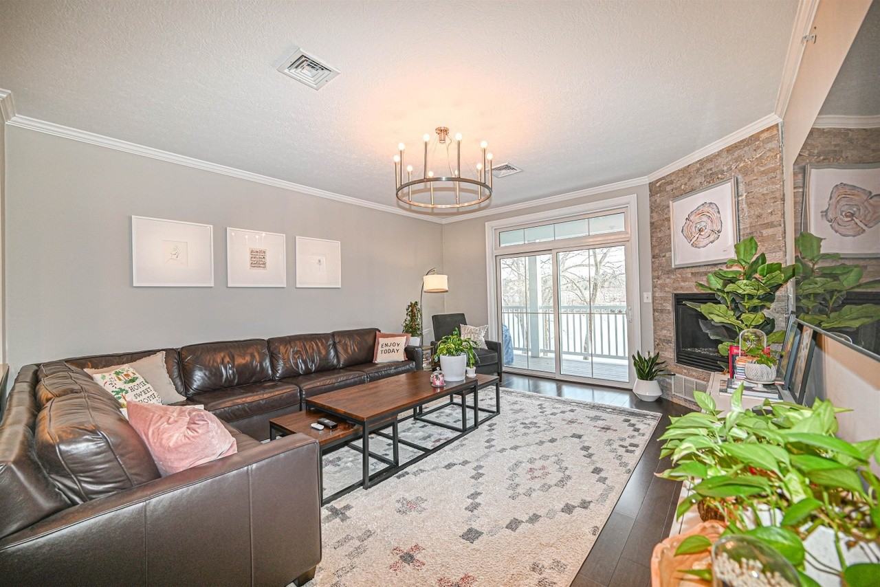 55 River Front Dr - Photo 4 of 11