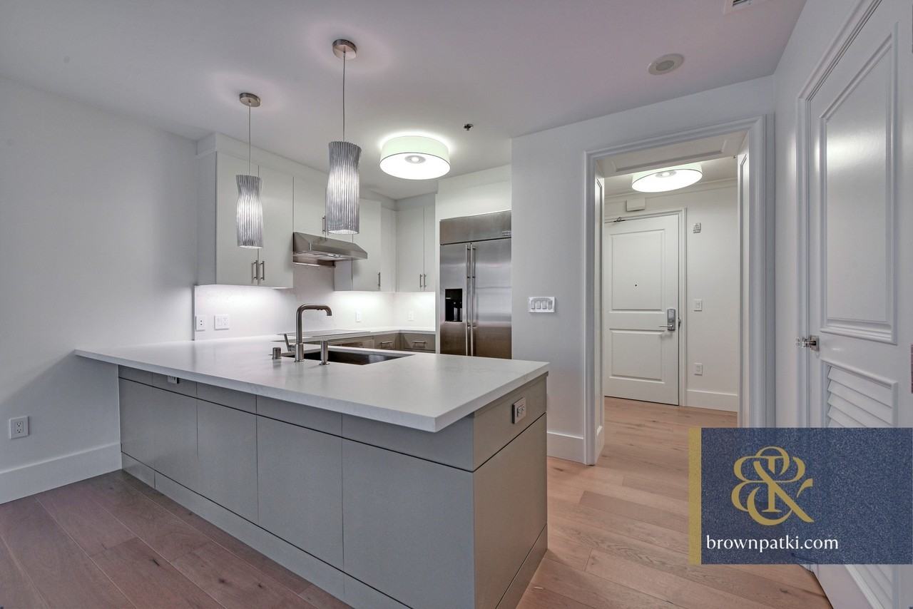 680 Market St #703 - Photo 3 of 14