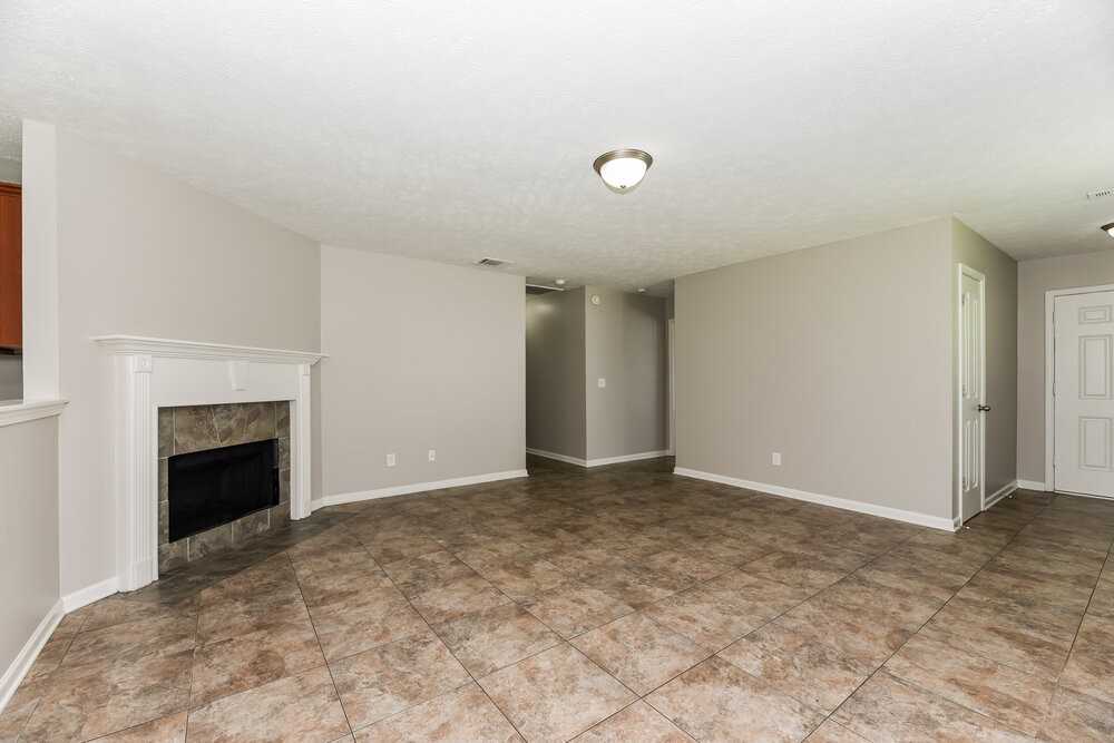 1104 Modesto Ct - Photo 4 of 16