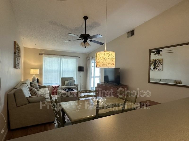7315 Parkside Villas Dr - Photo 5 of 17