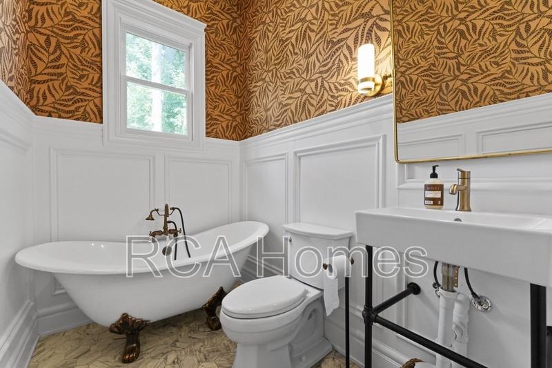 1321 N Beville Ave - Photo 5 of 47