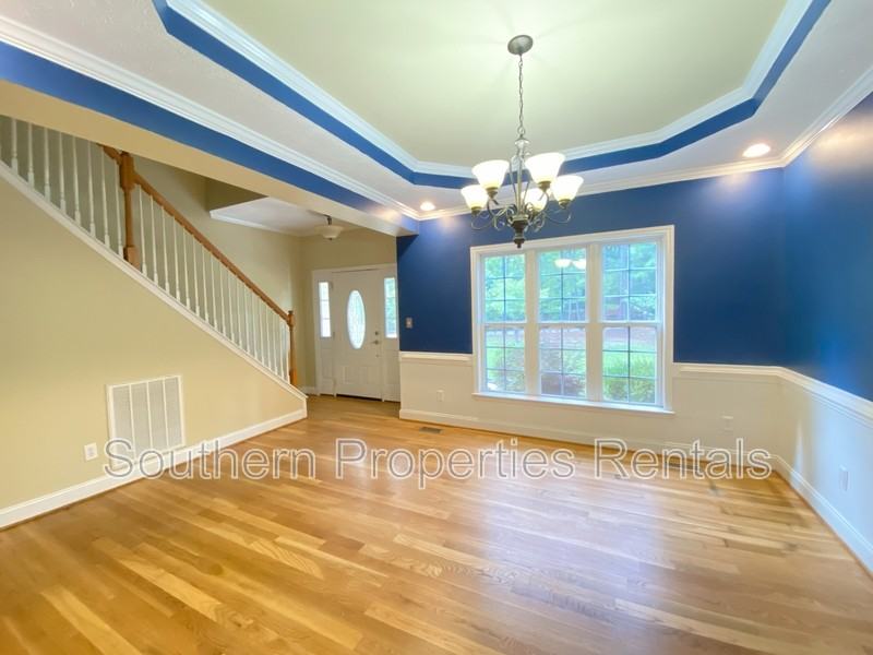 1058 Carolina Way - Photo 3 of 42