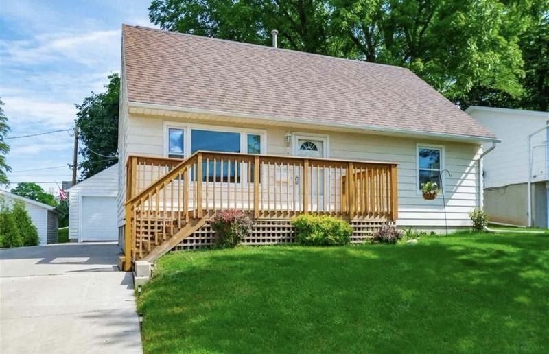 140 5th Ave - Photo 2 of 26