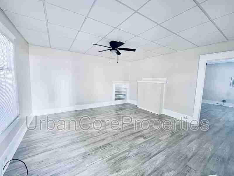 144 7th Ave N #2 - Photo 6 of 14