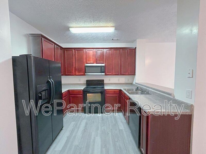 4222 High Park Ln - Photo 5 of 18