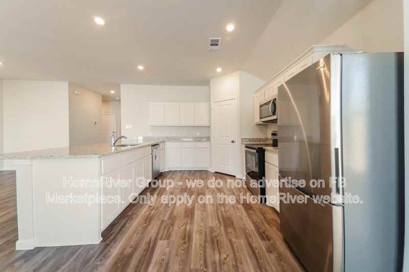 485 Norfolk Dr - Photo 7 of 22