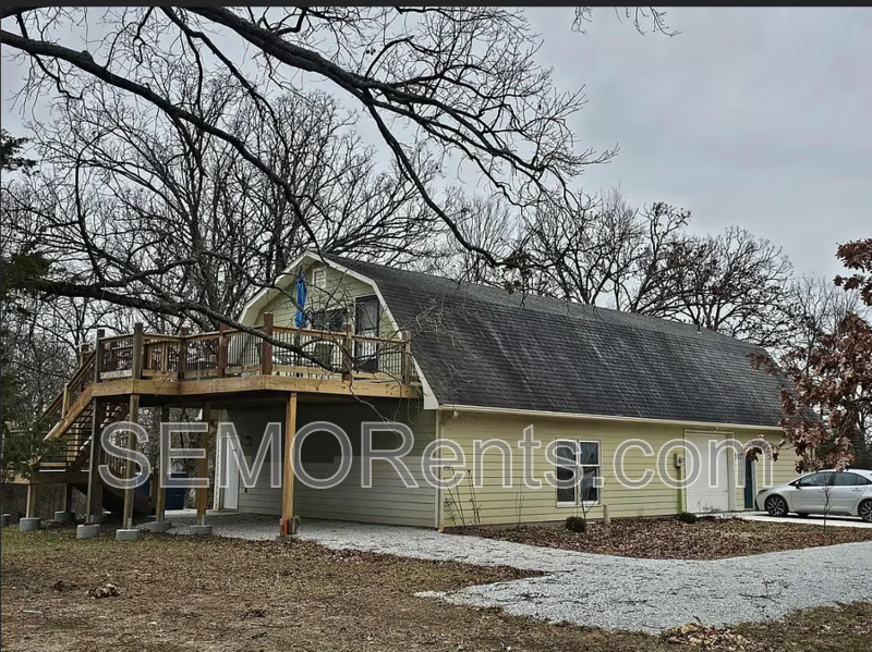 3912 Missouri Ave - Photo 2 of 11