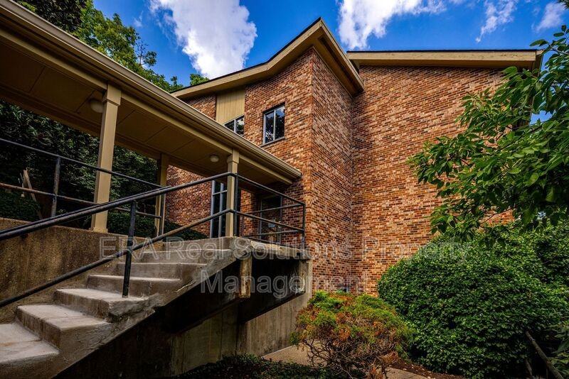 3069 Alpine Ter #12B - Photo 4 of 45