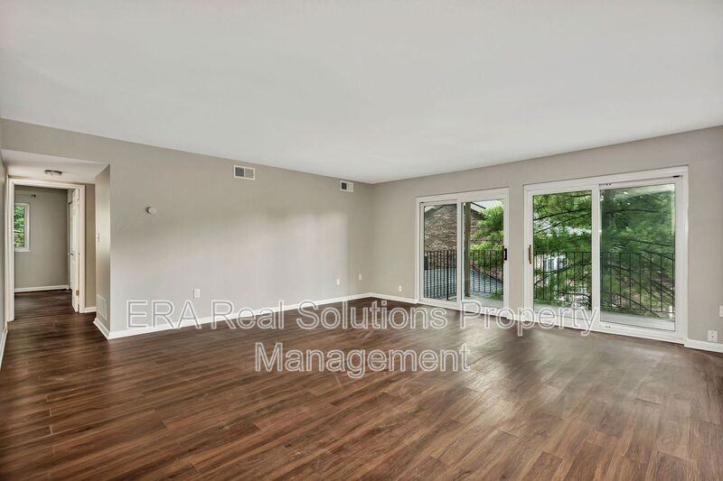 3069 Alpine Ter #12B - Photo 6 of 45