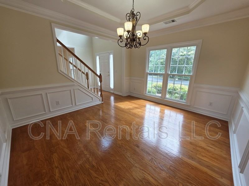 1713 Paramore Pl Ne - Photo 7 of 46