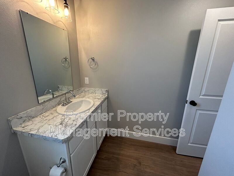 6041 Elysian Rd #202 - Photo 5 of 10