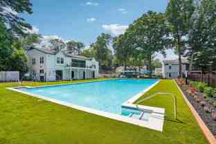 Dwell @ 750 - Photo 1 of 1