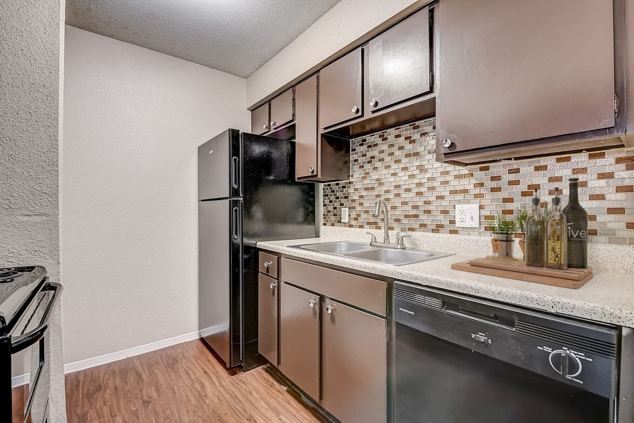 Windmill Terrace - Photo 6 of 22