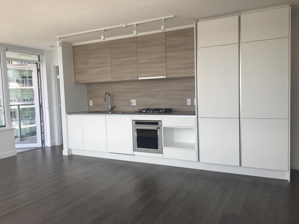 908 Quayside Drive #1505 - Photo 2 of 31