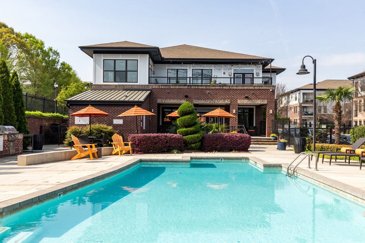 Junction 1504 - Photo 2 of 28