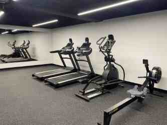 611 West National Avenue - Photo 6 of 50