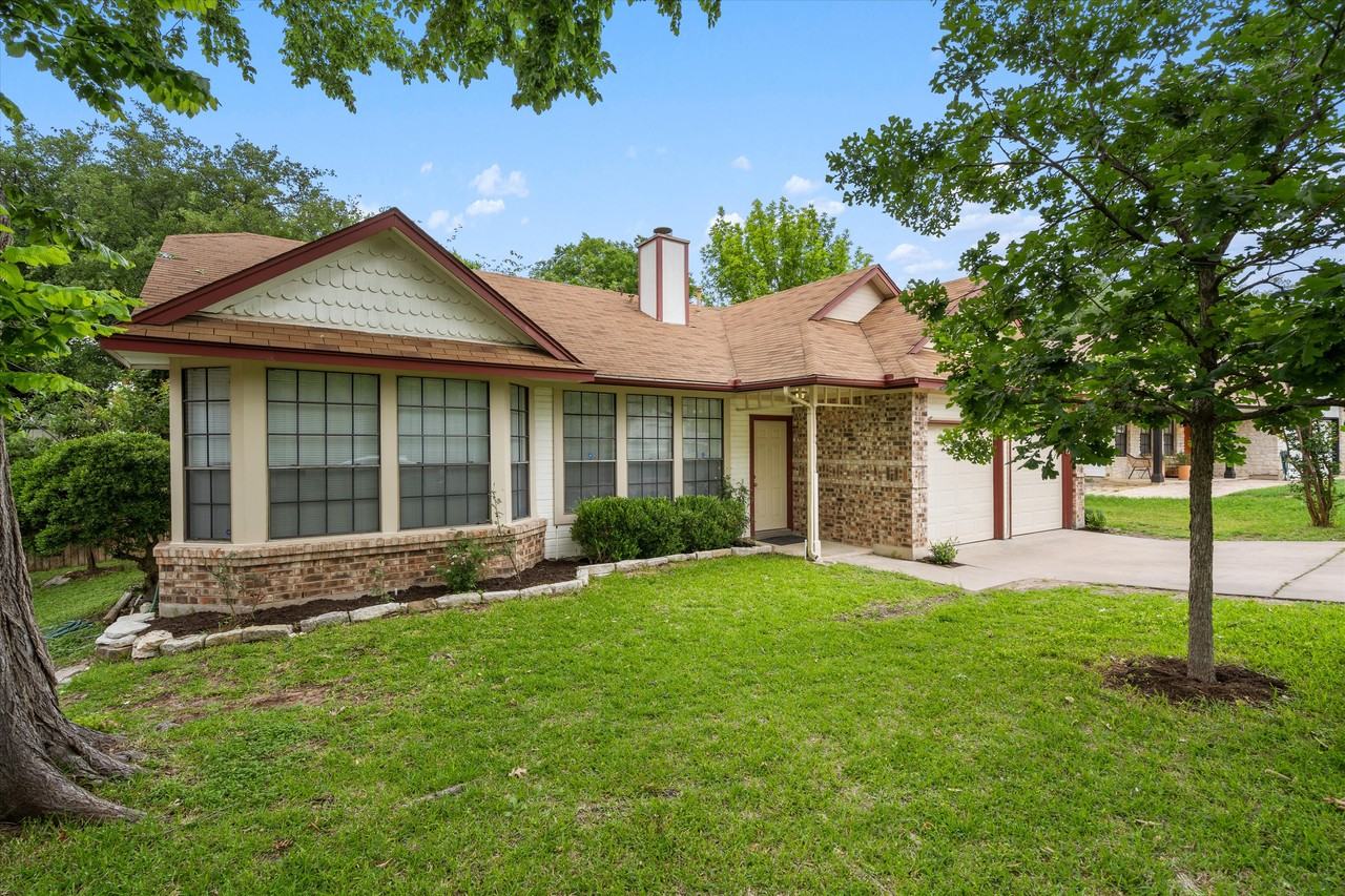 1708 Woodwind Lane - Photo 2 of 25