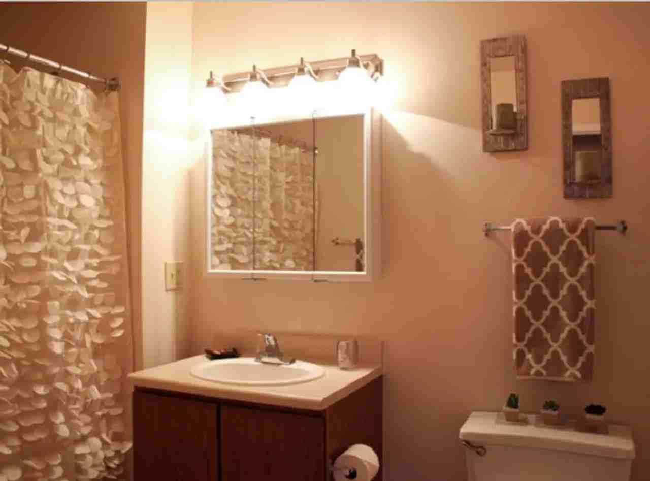 1710 Vale Park Rd - Photo 7 of 16