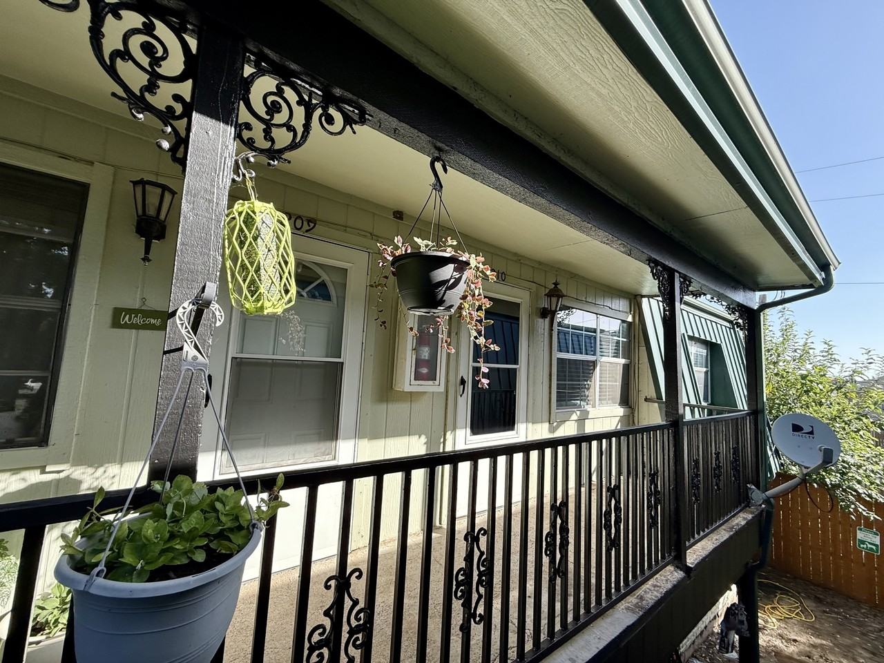 1036-1040 McKinley St. - Photo 3 of 9