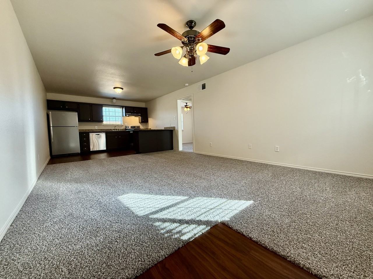 1036-1040 McKinley St. - Photo 4 of 9