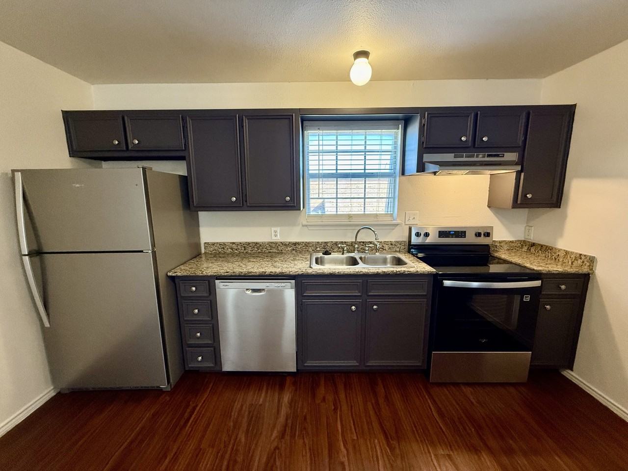 1036-1040 McKinley St. - Photo 6 of 9