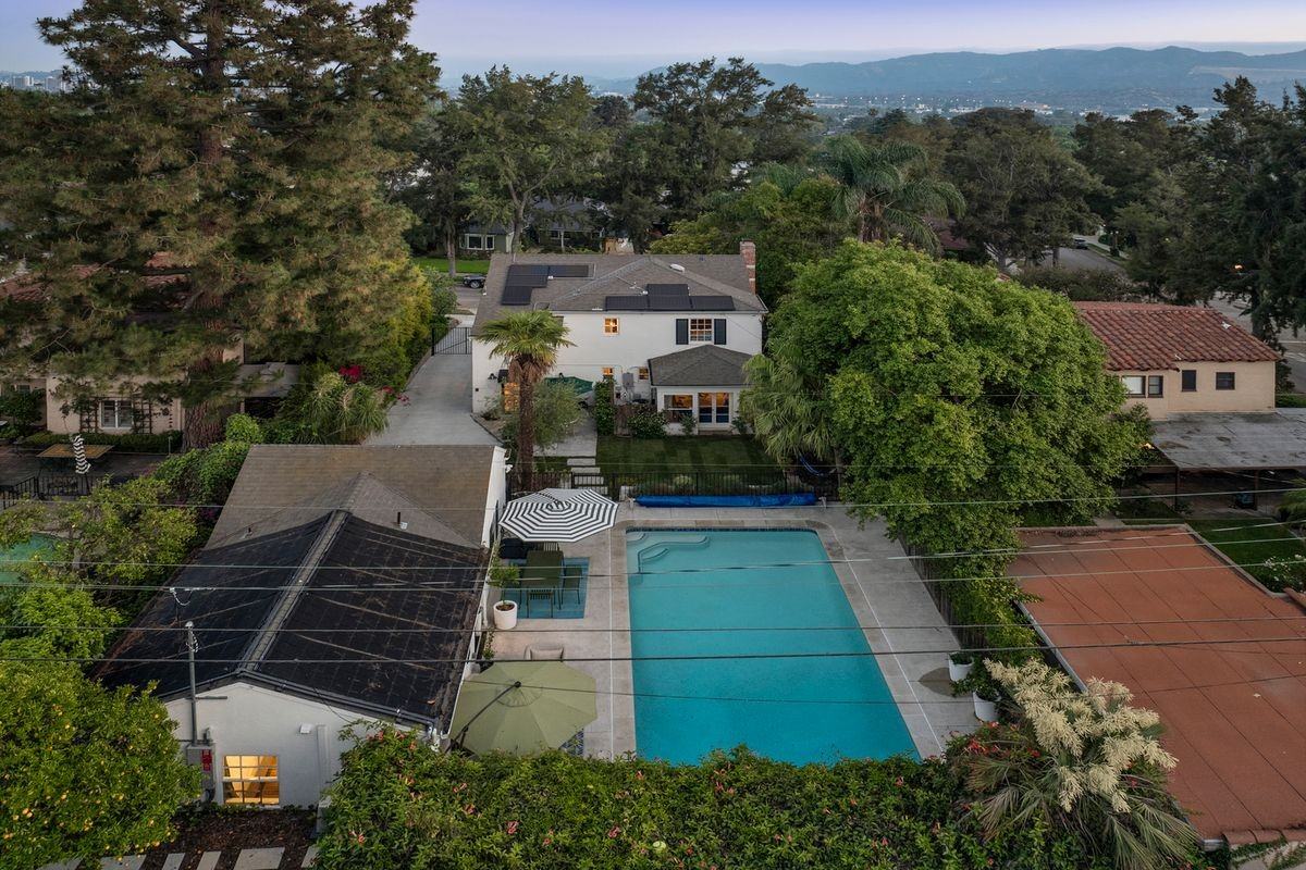 881 Cumberland Rd - Photo 2 of 23