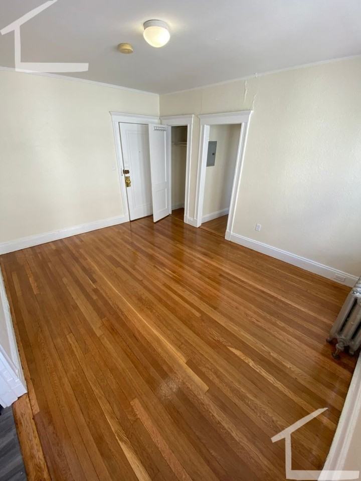 1161 Boylston St - Photo 4 of 6
