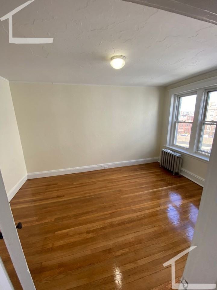 1161 Boylston St - Photo 5 of 6