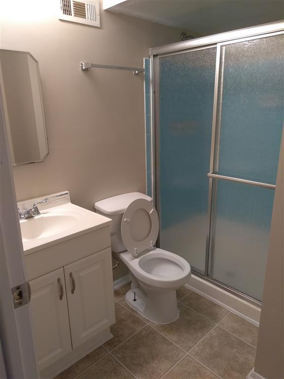 5249 Martins Crossing Rd - Photo 2 of 20