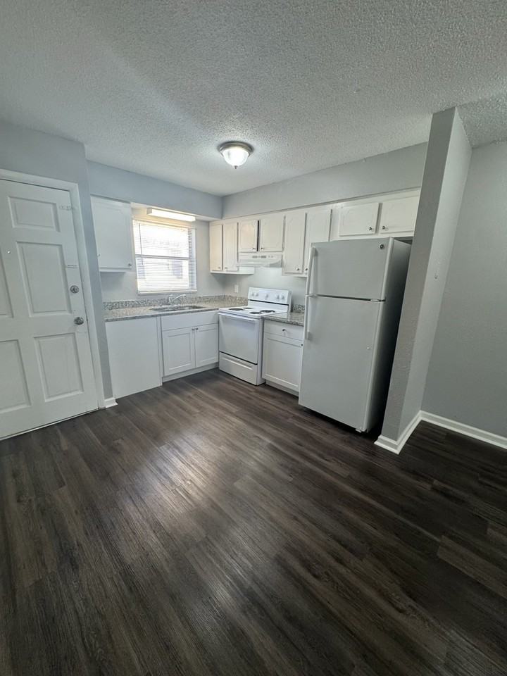 The Hudson Commons - Photo 5 of 10