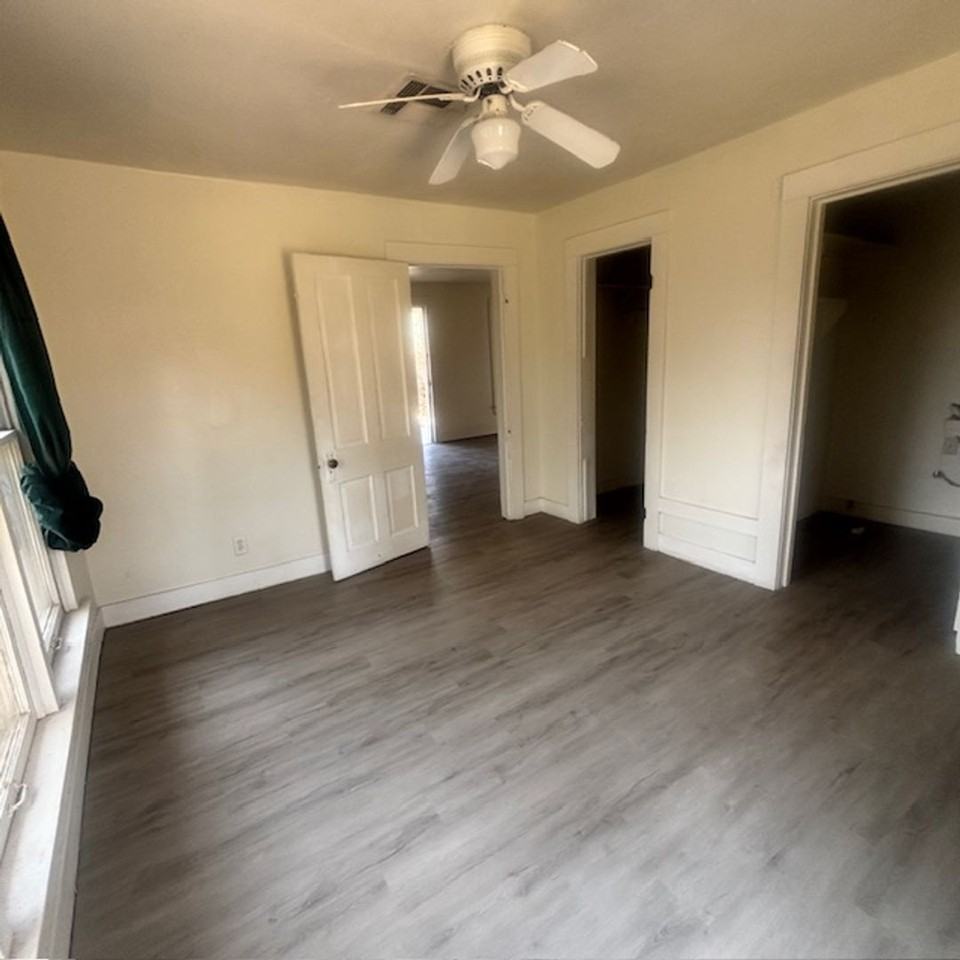 1215 S Farmer Ave - Photo 7 of 13