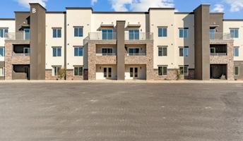 featured image of 302 S Divario Canyon Dr