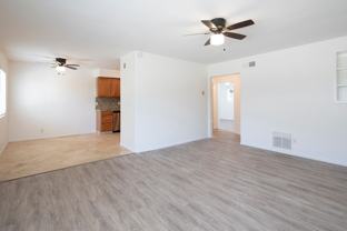 943 Oak Ave - Photo 1 of 1