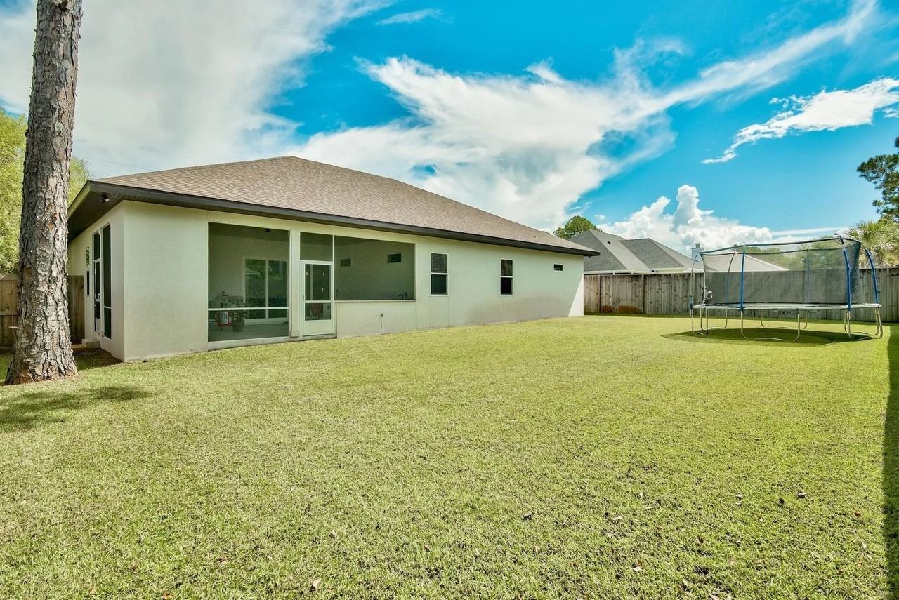 989 Forest Shore Dr - Photo 3 of 42