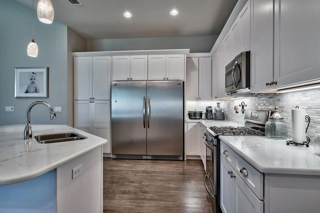 989 Forest Shore Dr - Photo 6 of 42