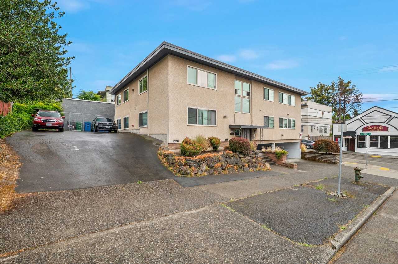 Lee Ann Apartments - Photo 4 of 30