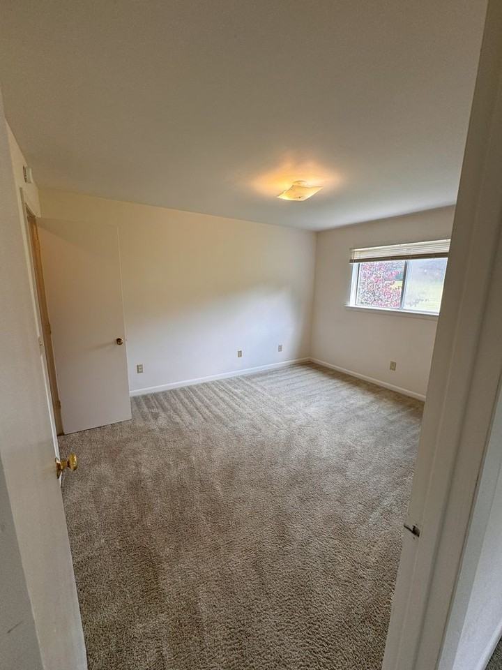 301 Piedmont - Photo 3 of 18
