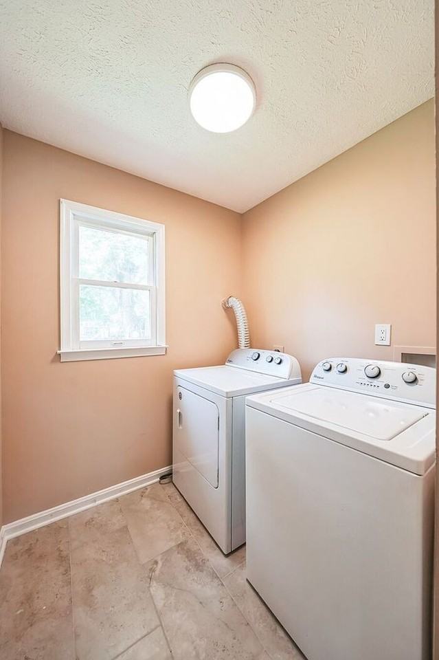 12413 Windermere Ln - Photo 2 of 15