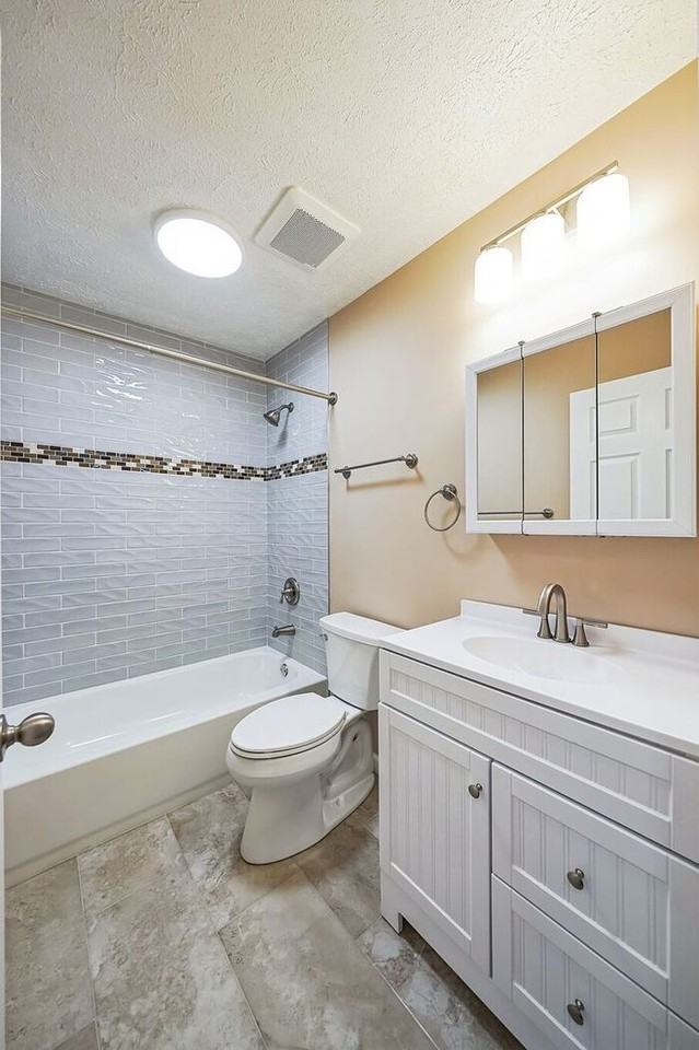 12413 Windermere Ln - Photo 3 of 15