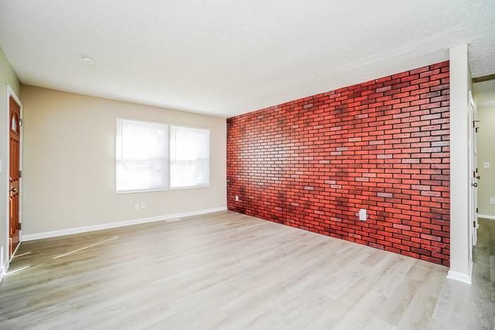 3991 Briarbush Dr - Photo 3 of 10