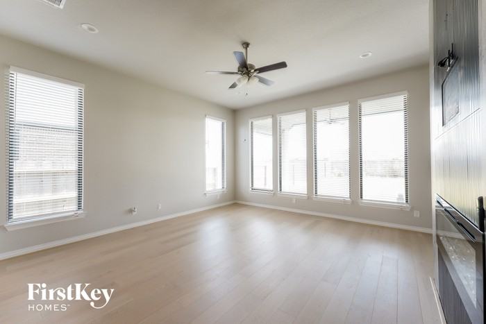 12426 Invery Reach Dr - Photo 2 of 15