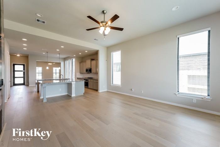 12426 Invery Reach Dr - Photo 3 of 15