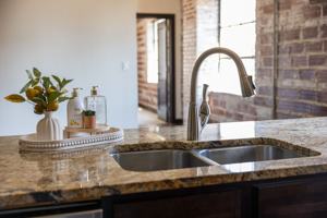 featured image of 107 North Detroit Avenue