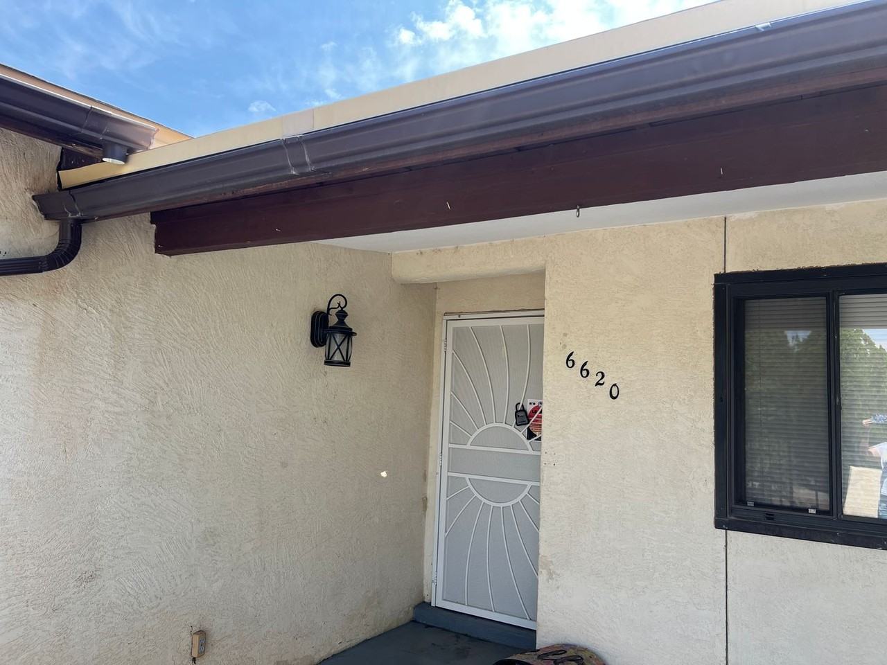 6620 Leander Ave Ne - Photo 2 of 10