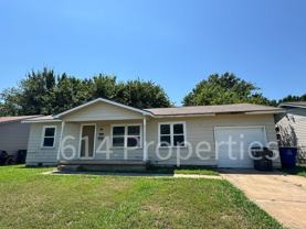 6378 N Denver Ave - Photo 1 of 1