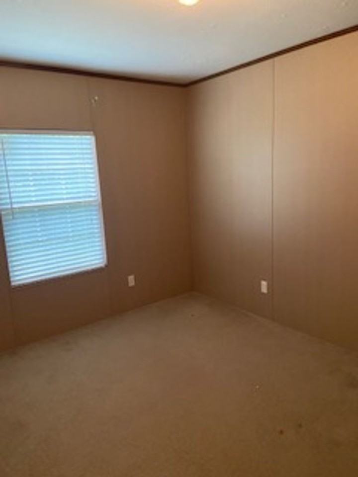 623 Charlotte St - Photo 3 of 28